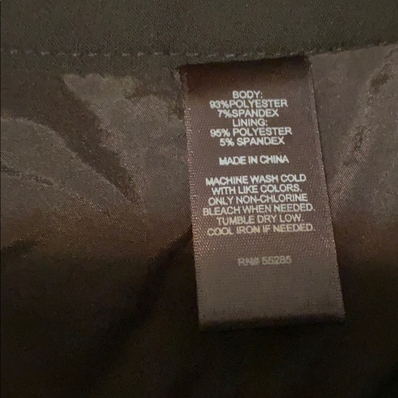 Express back zip black skirt - Picture 3 of 5